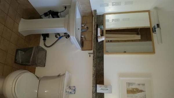 Marin Lodge image 10